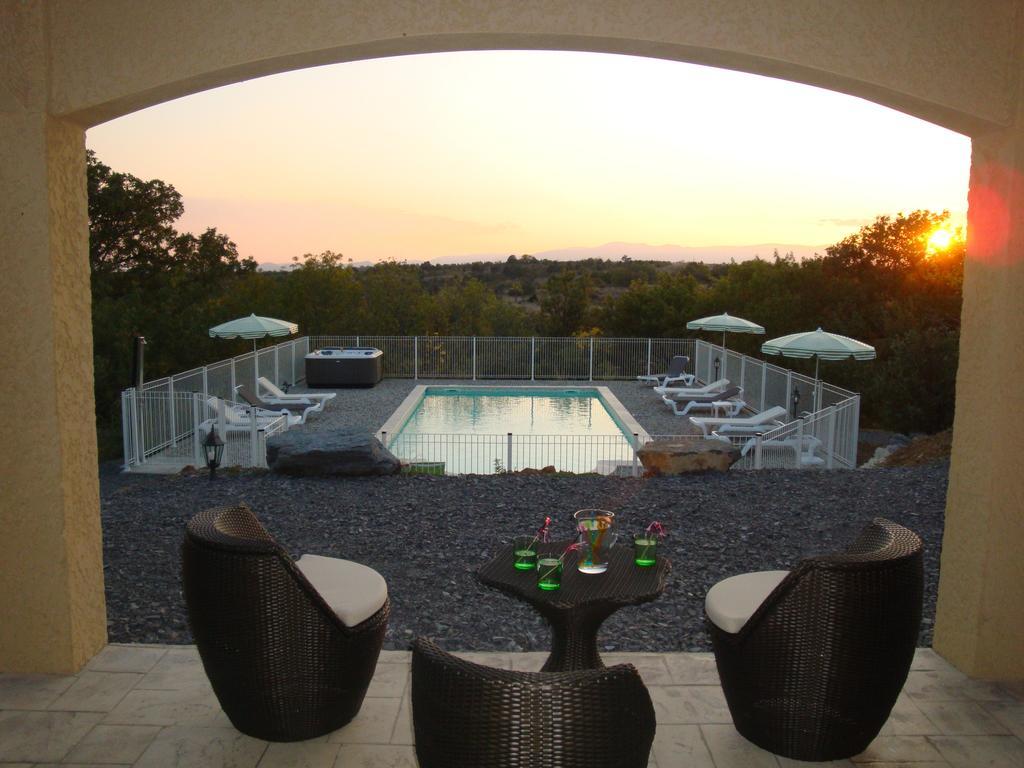 Les Villas De Perret Жоаюз Стая снимка