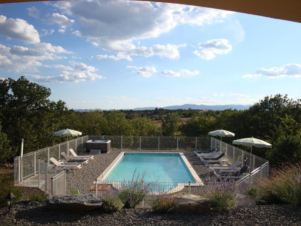 Les Villas De Perret Жоаюз Екстериор снимка